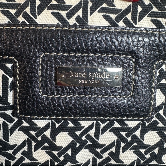 Kate Spade Blakely Keswick EUC Black and White Geometric Tote - Picture 11 of 15